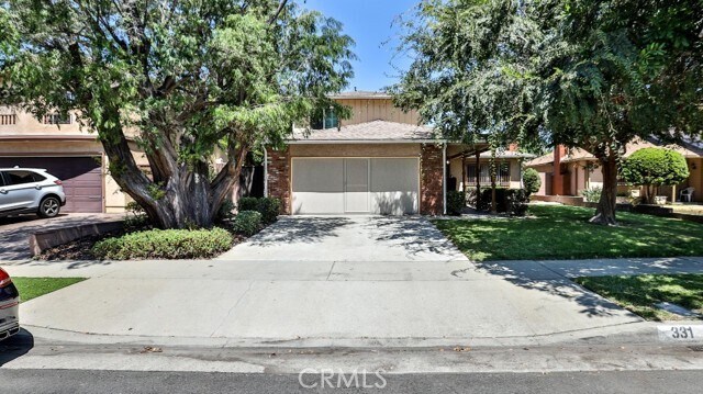 Foto principal - 331 E Cassidy St