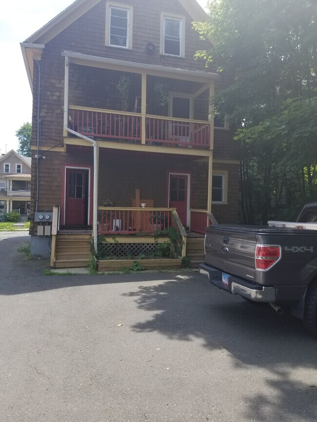 REAR ENTRANCE - 139 Whitney St