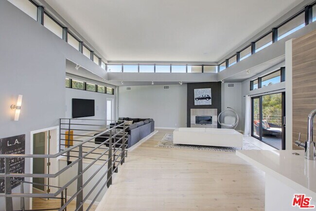 Foto del edificio - 3223 Tareco Dr