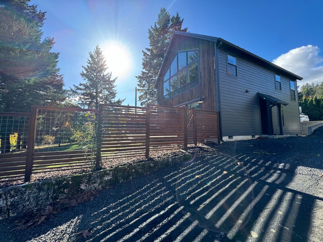 Foto principal - 361 Frank Johns Rd