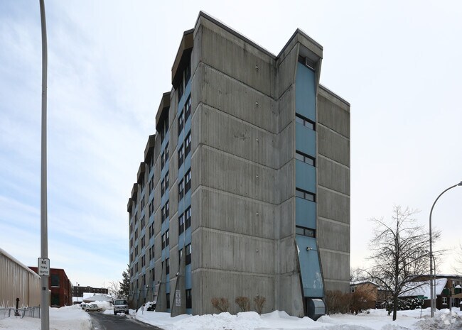 Building Photo - Stratton Apts