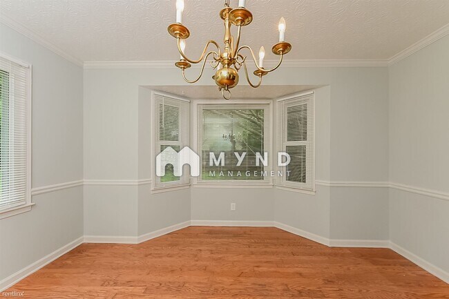 Foto del edificio - 4 br, 2.5 bath House - 141 McElroy Rd