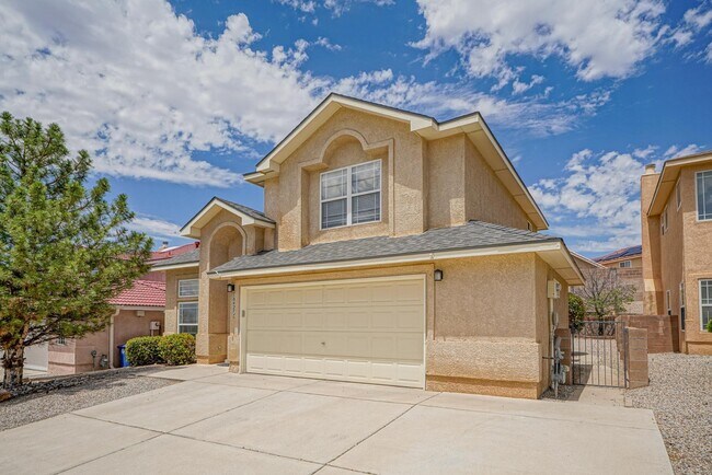 Foto del edificio - 10427 Crosscut Dr NW