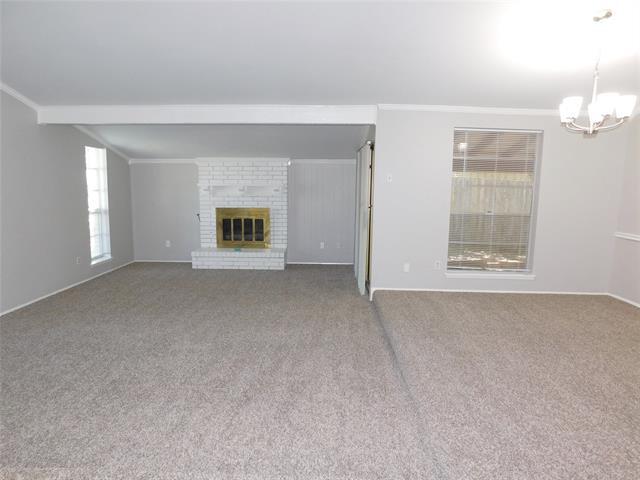 Building Photo - 2200 Briarwood Dr