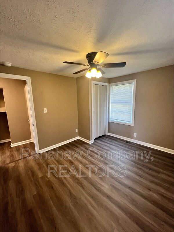 Foto del edificio - 111 Mifflin Rd