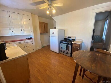 Building Photo - 553 Vickroy Ave