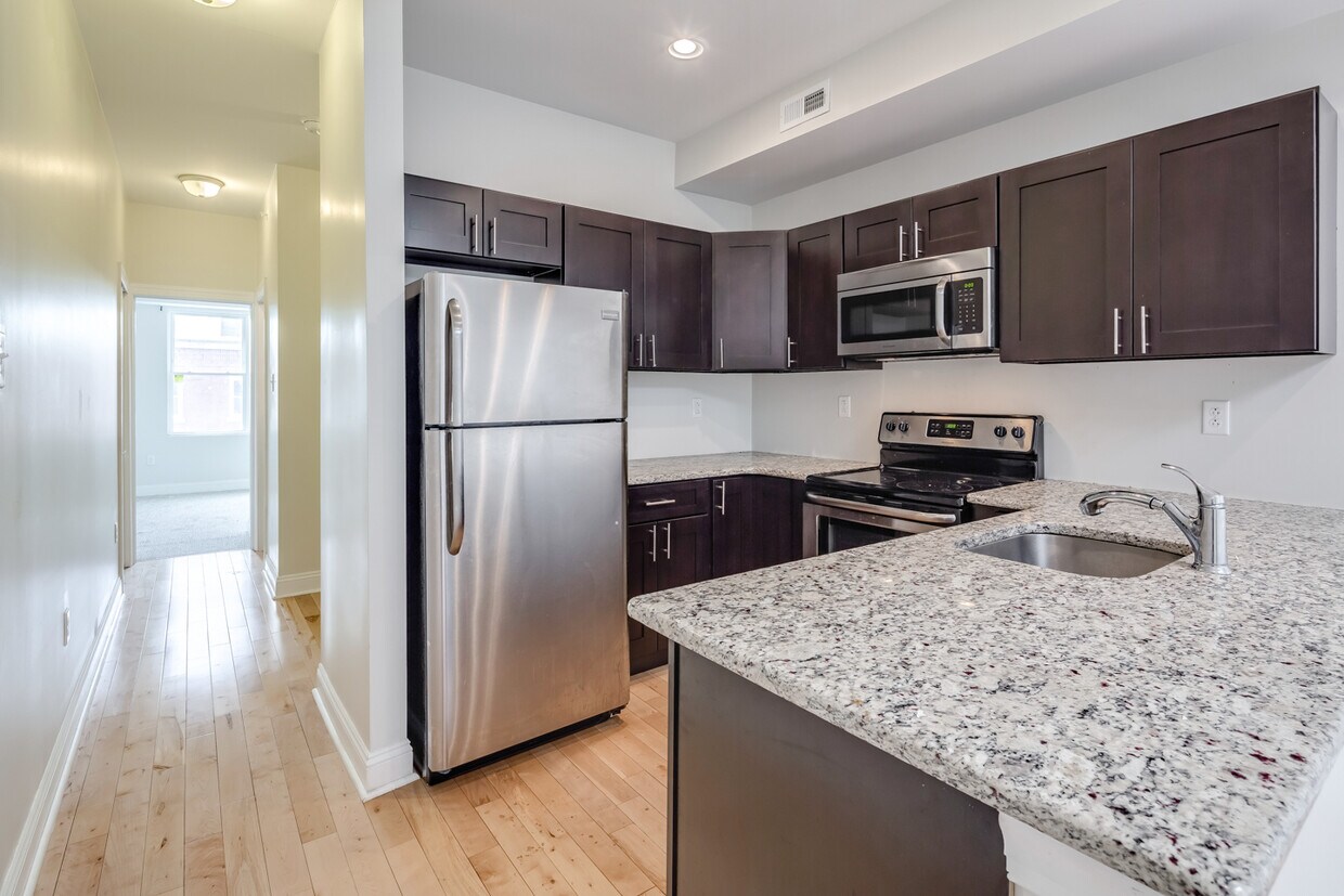 Foto principal - 319 N Preston St