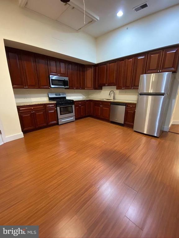 Foto principal - 1206 Walnut St