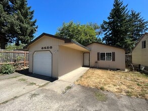 Building Photo - 8456 SE 75th Pl