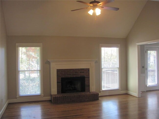 Foto del edificio - 3383 Conley Downs Dr