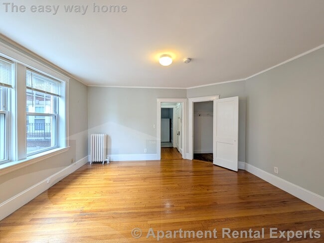 Building Photo - 156-158 Summer St Unit #302