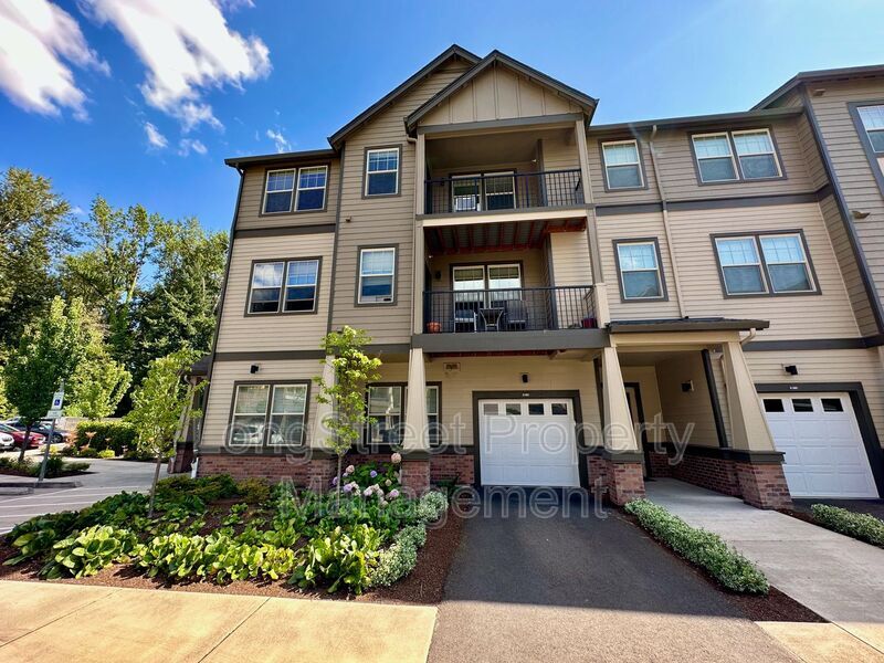 Primary Photo - 17051 SW Appledale Rd