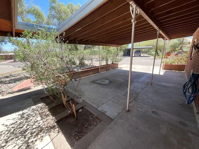 Foto del edificio - Eastside home with privacy on cul-de-sac