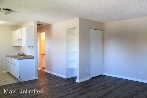 Foto del edificio - 5313-5373 Field St