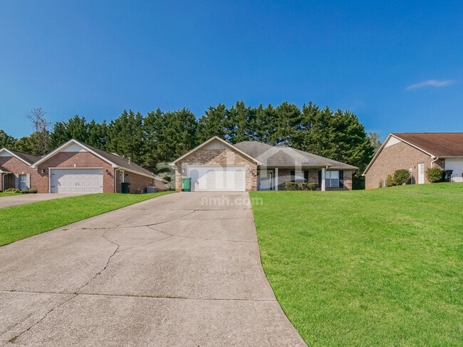 Building Photo - 1245 Edinburgh Dr