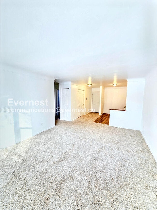 Foto del edificio - 15601 Schoolcraft Rd