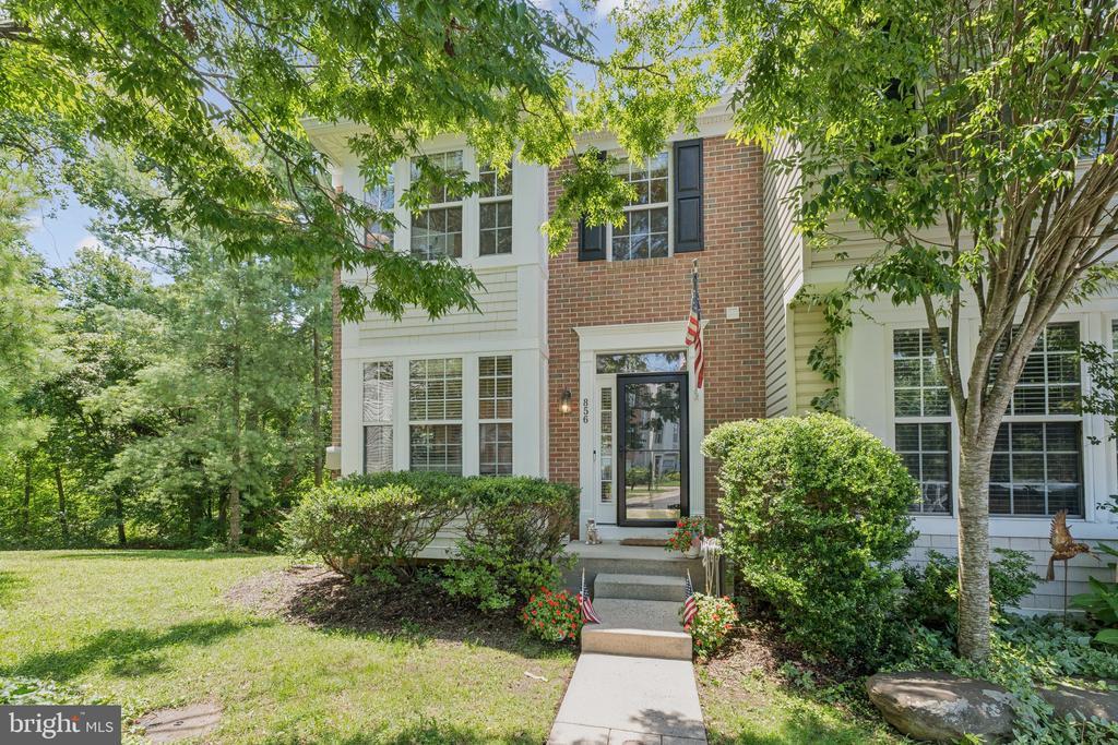 Foto principal - 856 Stonehurst Ct
