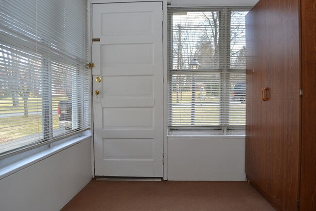 Foto del edificio - 471 Sicomac Ave