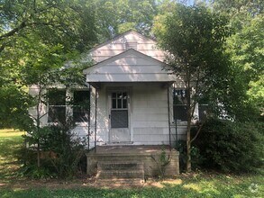 Building Photo - 2143 Culp Cir