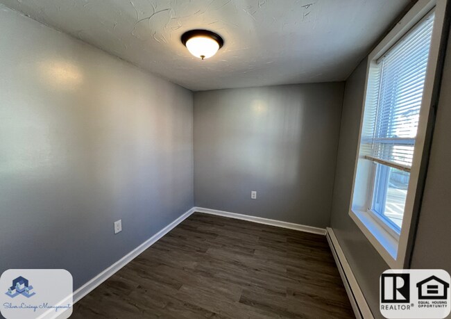 Foto del edificio - 23 Sigel St