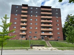 Building Photo - Westcliffe Tower