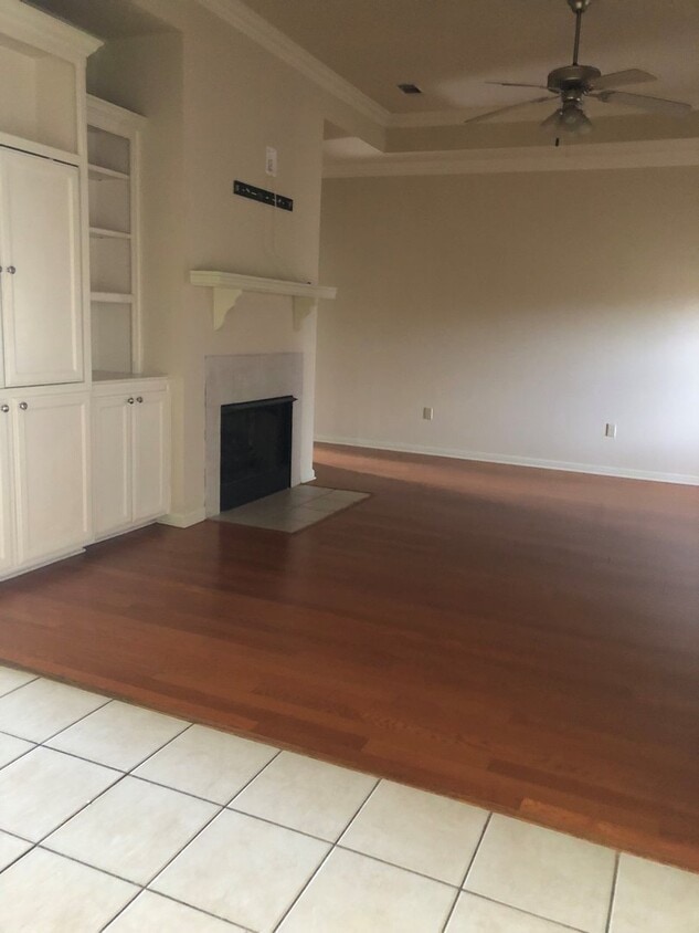 Photo - 40433 Fox Run Dr. off Hwy 44 in Gonzales This 3BR/2BT Rents for $1400.00