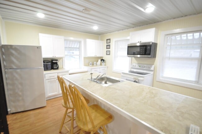 Building Photo - 1691 Chatuge Shores