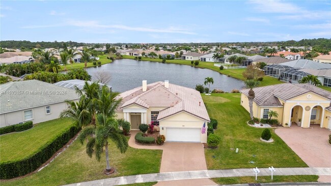 Building Photo - Southwest Lake Manatee Way, Port St. Lucie...