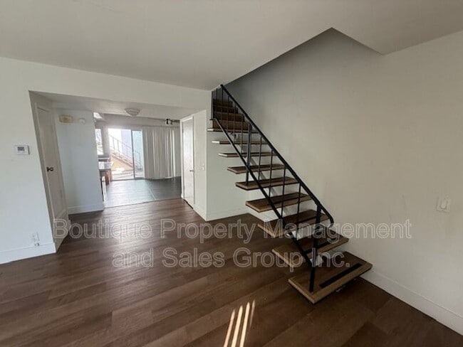 Building Photo - 11086 El Amarillo Ave