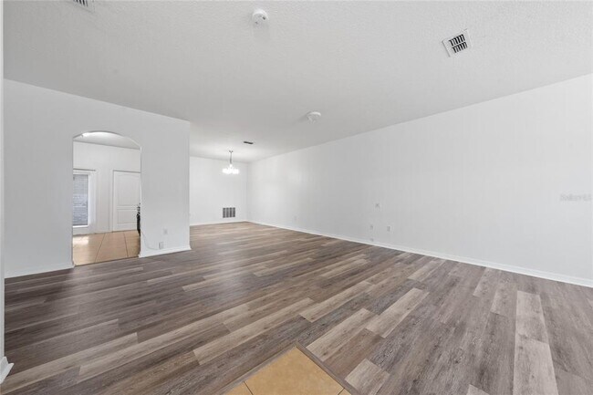 Building Photo - 1704 Buckeye Falls Way
