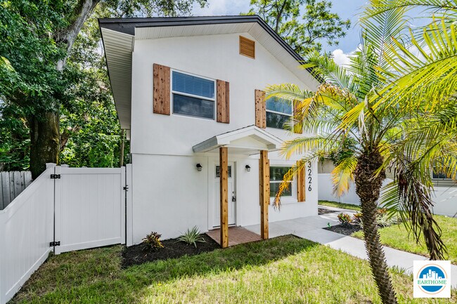 Foto del edificio - 3226 6th Ave S