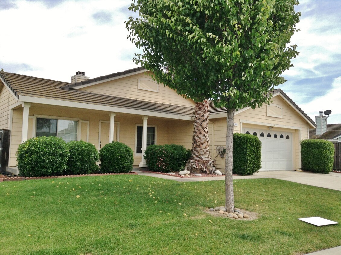 951 Laguna Ct, Hollister, CA 95023 House for Rent in Hollister, CA