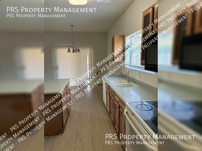 Foto del edificio - 2430 E County Down Dr