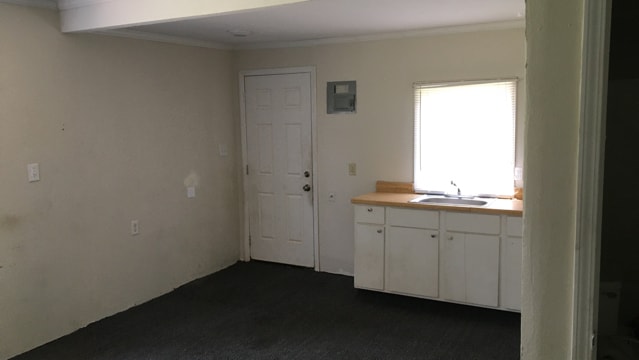 Building Photo - 1001 Coushatta St