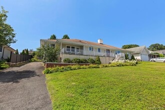 Building Photo - 46 Sylvan Rd