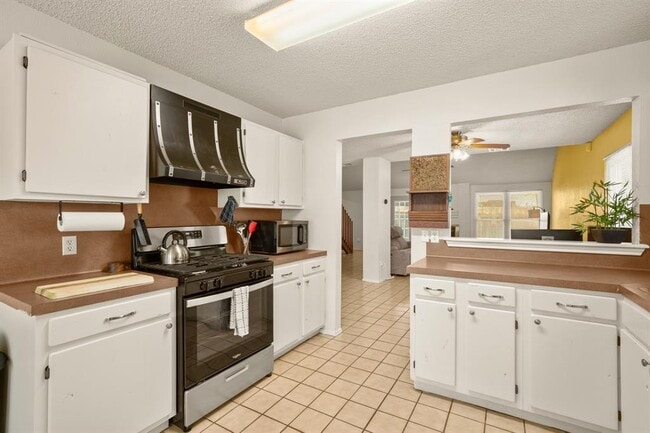 Building Photo - 2810 Goldbridge Dr