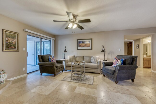 Foto del edificio - 9445 N 94th Pl