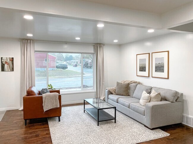 Building Photo - 4669 S 300 E