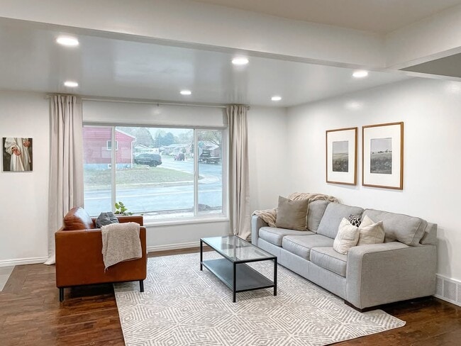 Foto del edificio - 4669 S 300 E