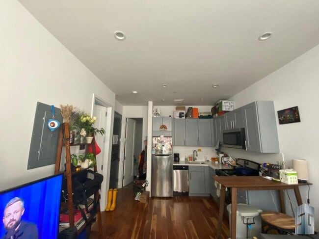 Building Photo - 1 bedroom in BROOKLYN NY 11216