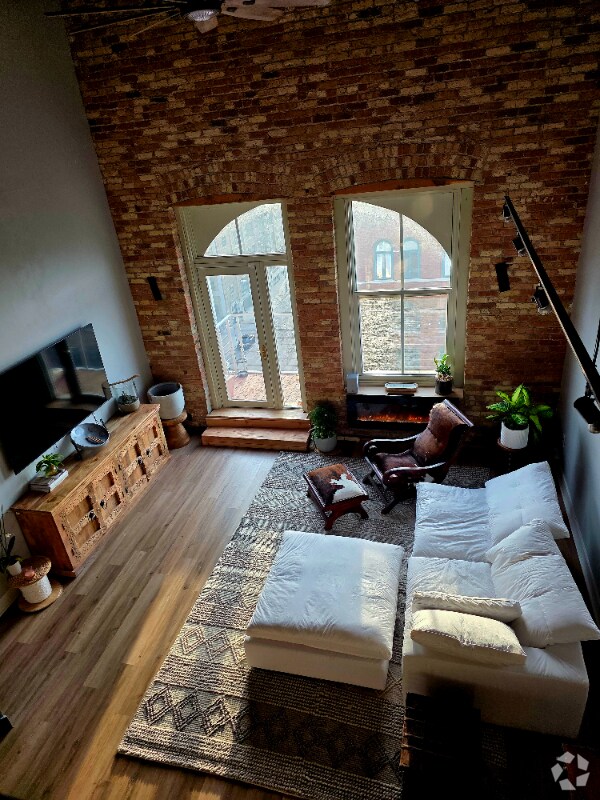 Historic Third Ward Condos for Rent - Milwaukee, WI from