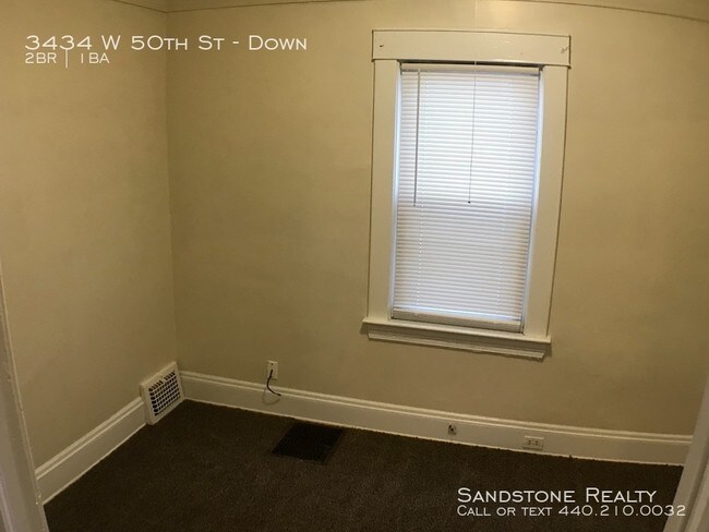 Foto del edificio - Down Stairs Unit