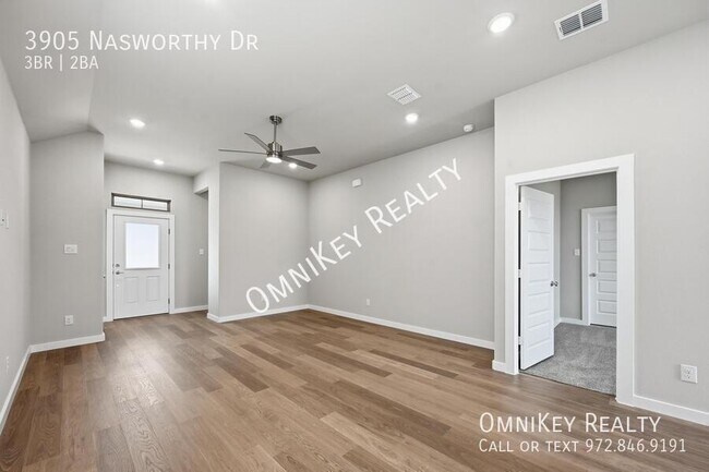 Building Photo - 3905 Nasworthy Dr