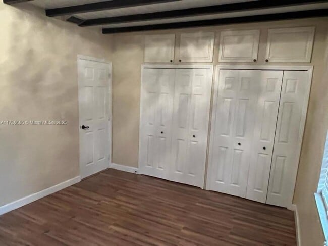 Building Photo - 2 bedroom in North Miami FL 33161