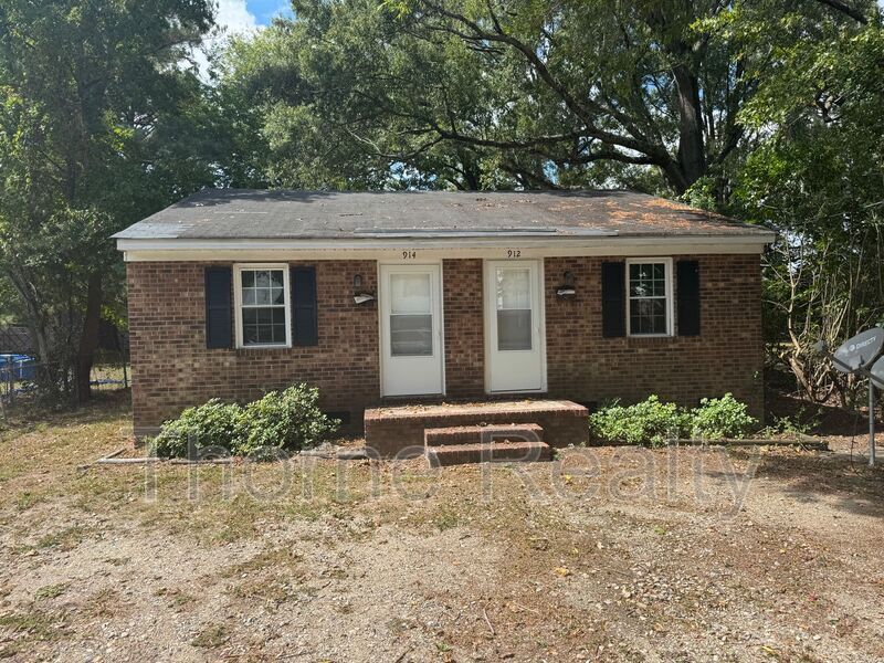 Primary Photo - 914 Belvedere St
