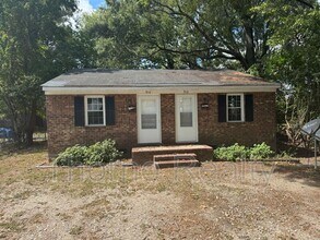 Building Photo - 914 Belvedere St