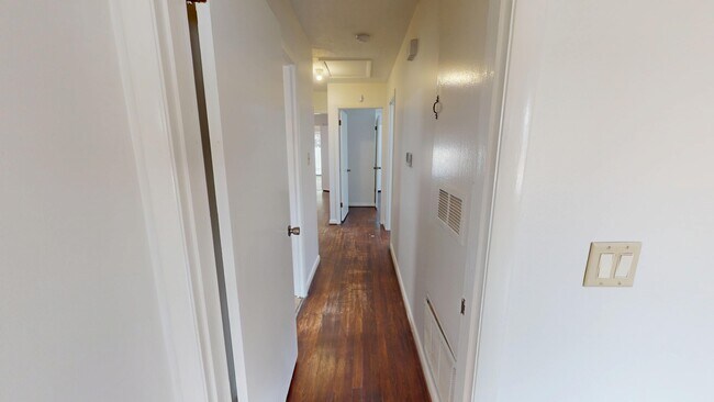 Foto del edificio - 3307 Bedford Ln