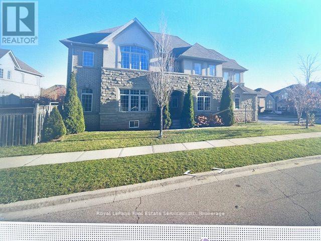 Building Photo - 2373 Wasaga Dr