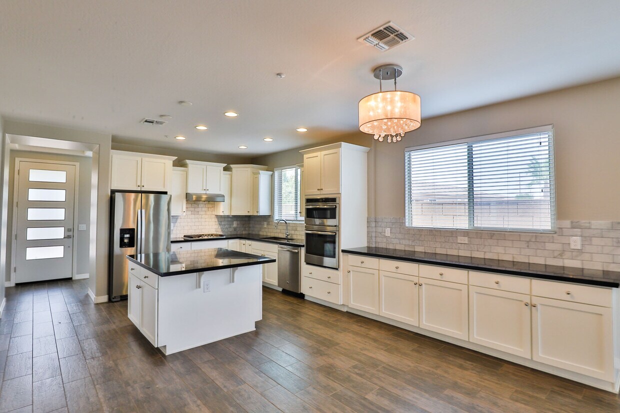 Foto principal - 5365 S Tatum Ln