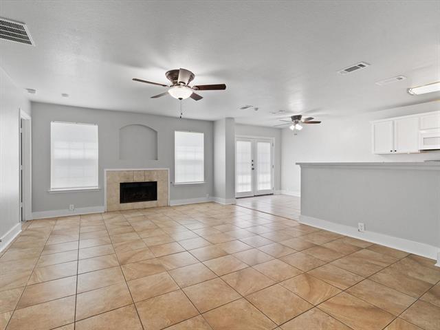 Building Photo - 1300 Mallard Dr